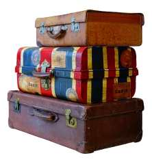 luggage-2708829